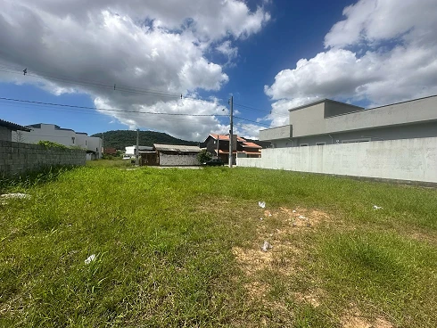 Terreno em Forquilhas, São José