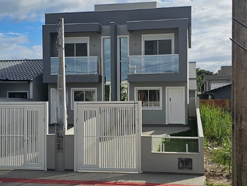 Sobrado Geminado com 2 quartos em Bela Vista, Palhoça
