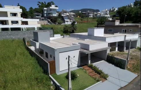 Casa com 3 quartos em Pedra Branca, Palhoça