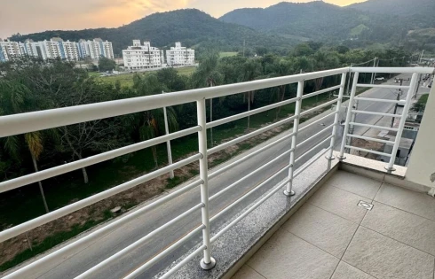Apartamento com 2 quartos em Pedra Branca, Palhoça
