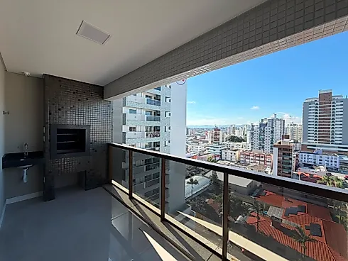Apartamento em Kobrasol, São José