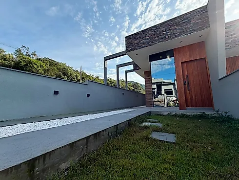 Casa Geminada com 2 quartos em Forquilhas, São José
