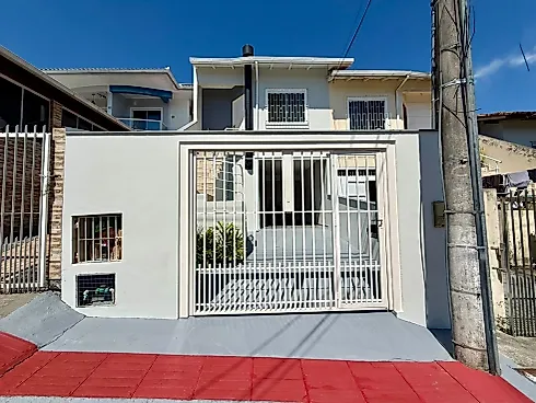 Sobrado 2 Quartos com Churrasqueira - Forquilhas - Sobrado em Forquilhas Leste, São José - Foto 1
