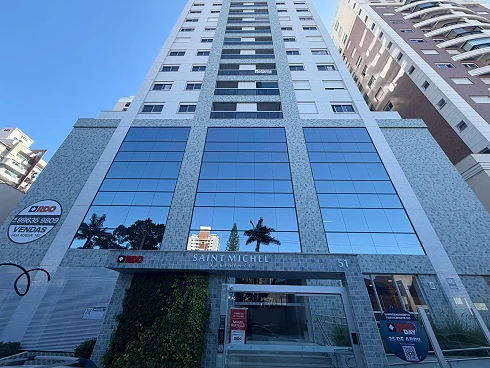 Apartamento em Kobrasol, São José