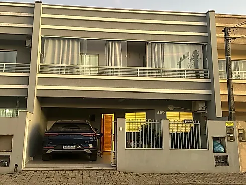 Sobrado Geminado Mobiliado com 3 Quartos no Bairro Meia Praia - Sobrado geminado em Meia Praia, Navegantes - Foto 1