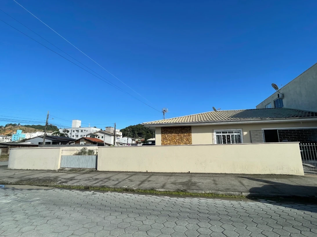 Casa em Bela Vista, Palhoça. 3 quartos, 132m². Imagem 1 de 6