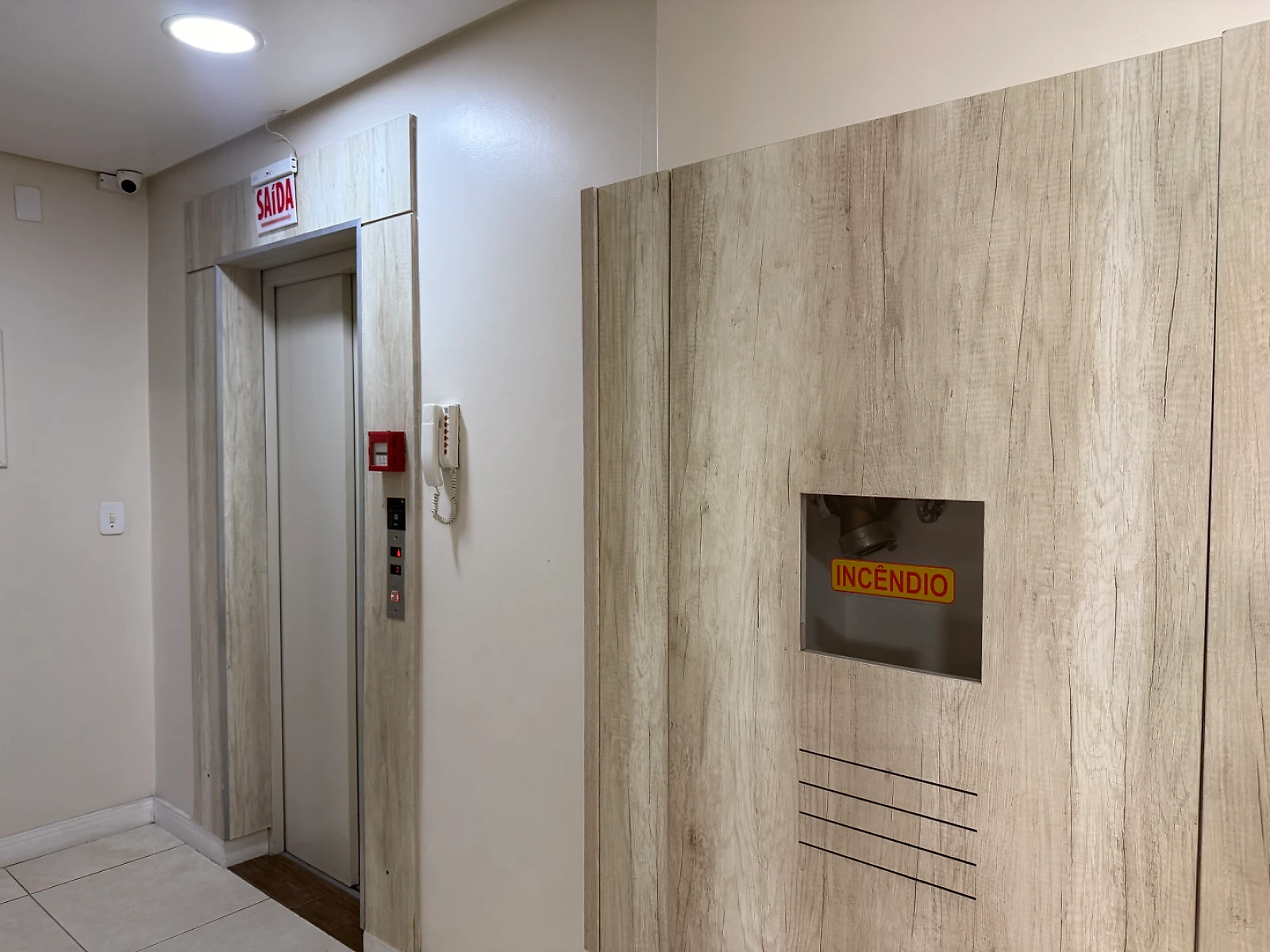 Apartamento em Sertão do Maruim, São José. 2 quartos, 56m². Imagem 2 de 17