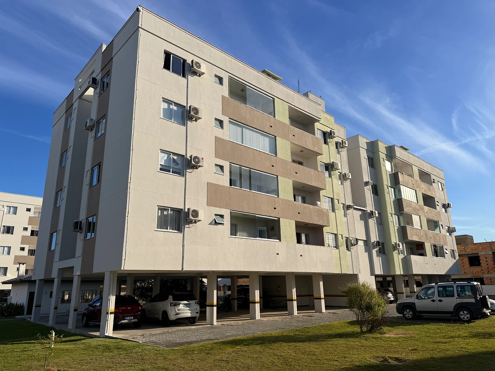 Apartamento em Sertão do Maruim, São José. 2 quartos, 56m². Imagem 1 de 17