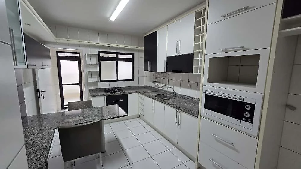 Apartamento em Bom Abrigo, Florianópolis. 3 quartos, 129m². Imagem 1 de 18
