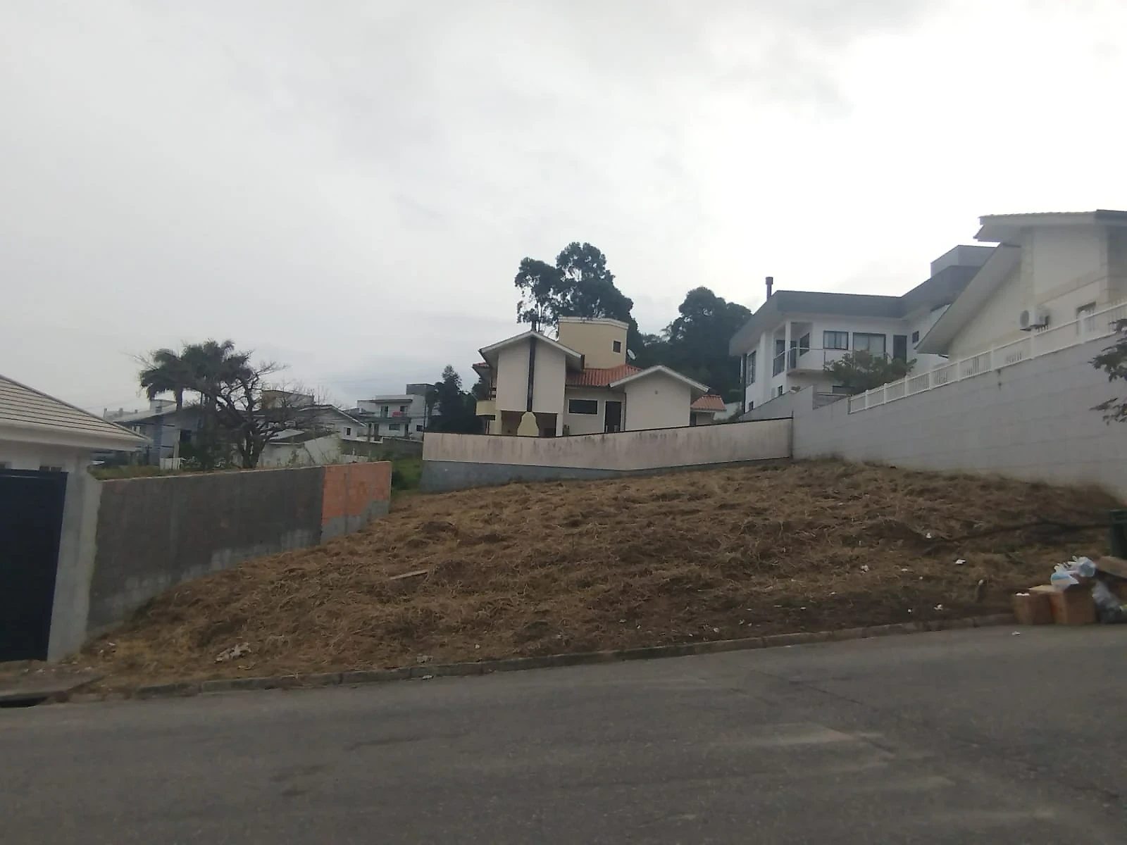Terreno em Pedra Branca, Palhoça. 0 quartos, 0m². Imagem 1 de 10