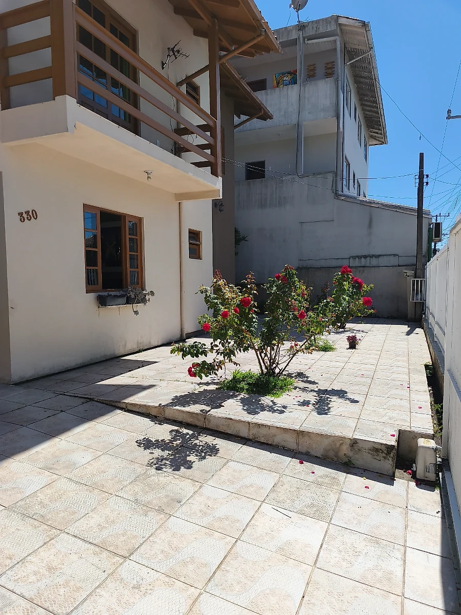 Casa em Forquilhinha, São José. 4 quartos, 0m². Imagem 4 de 39