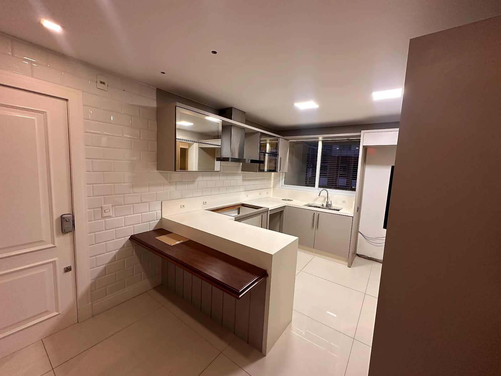 Apartamento em Pedra Branca, Palhoça. 3 quartos, 22000m². Imagem 2 de 50