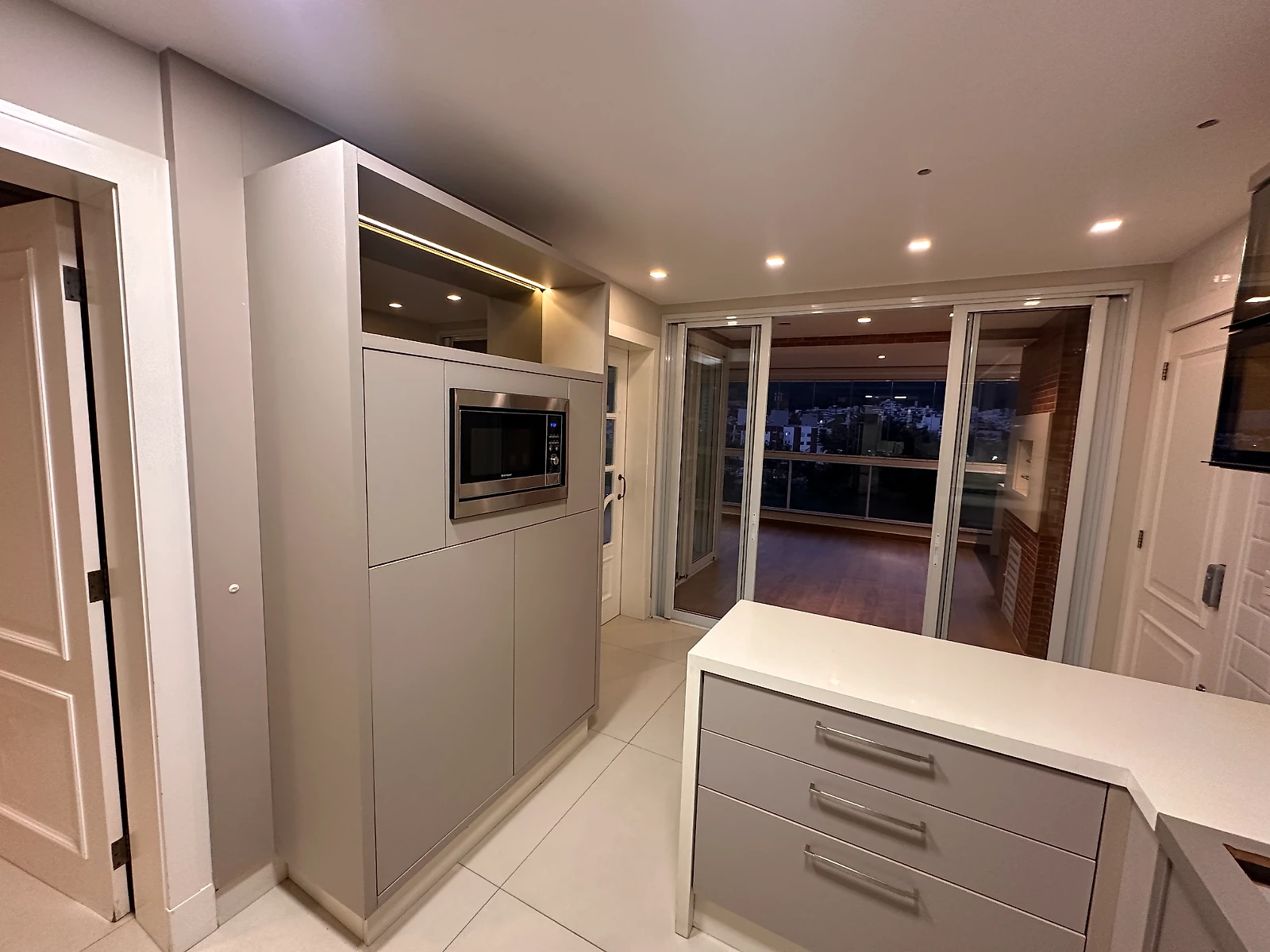 Apartamento em Pedra Branca, Palhoça. 3 quartos, 22000m². Imagem 3 de 50