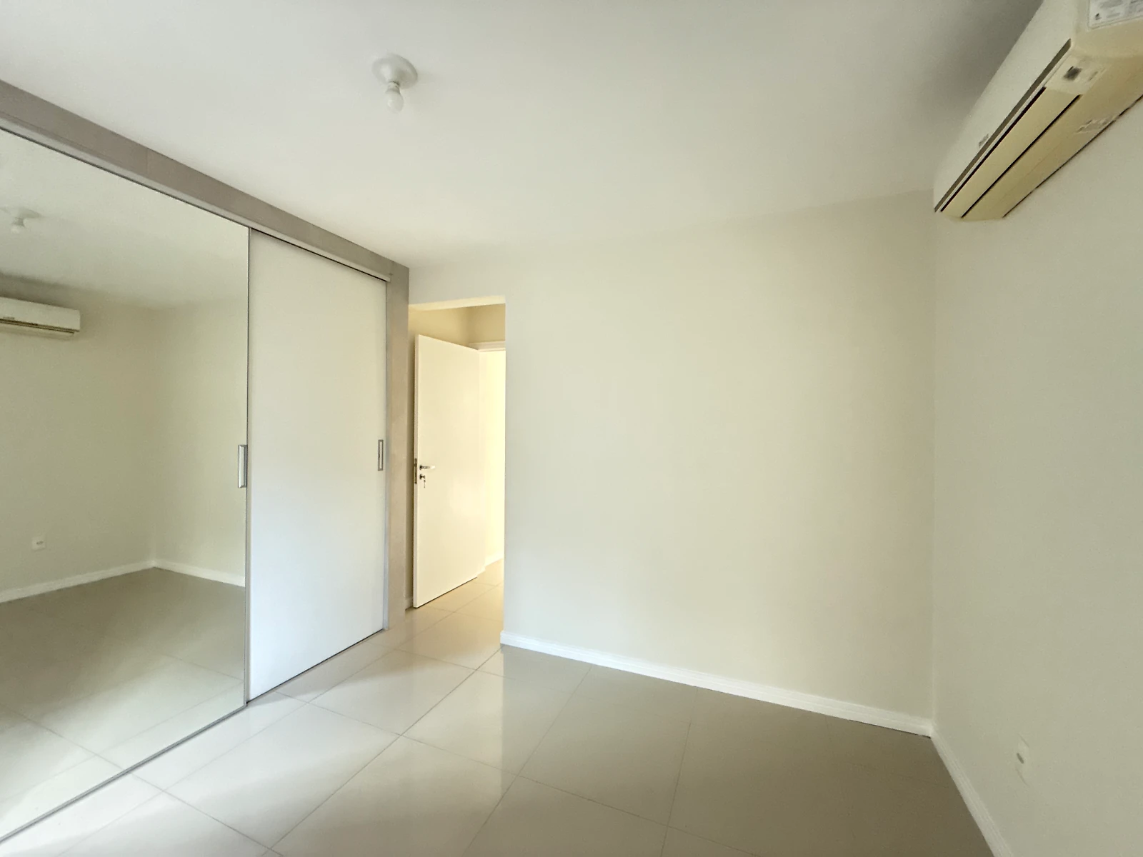 Apartamento em Pedra Branca, Palhoça. 3 quartos, 98m². Imagem 12 de 18