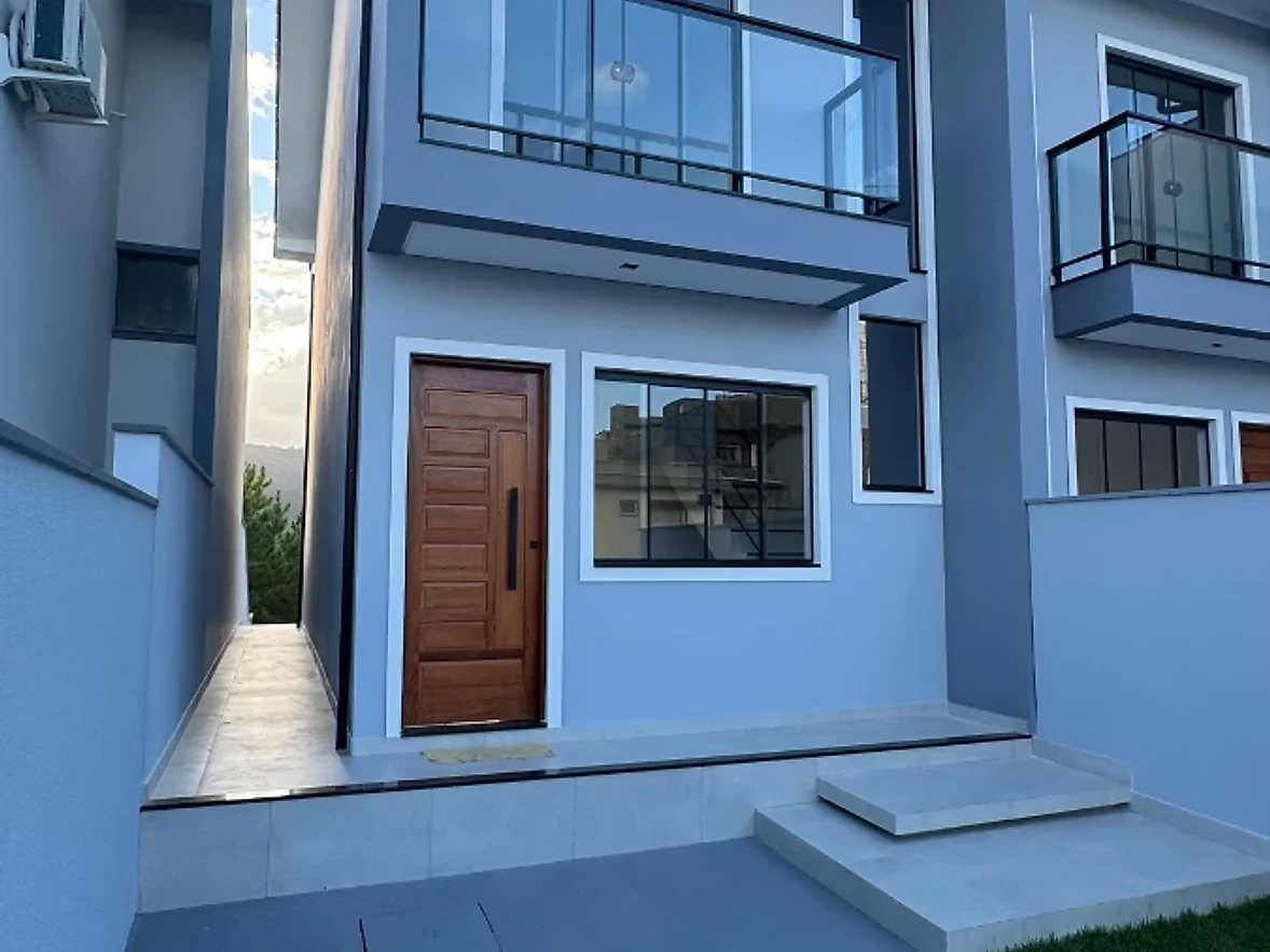 Sobrado Geminado em Potecas, São José. 2 quartos, 99m². Imagem 1 de 15