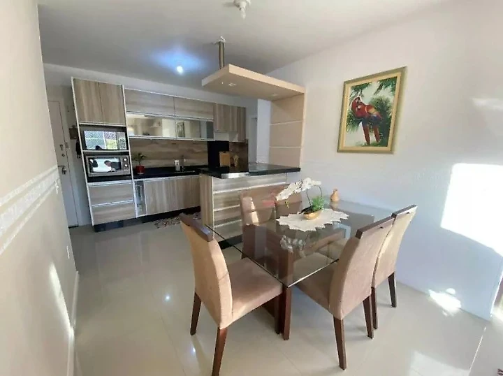 Apartamento em Pagani, Palhoça. 2 quartos, 74m². Imagem 2 de 15
