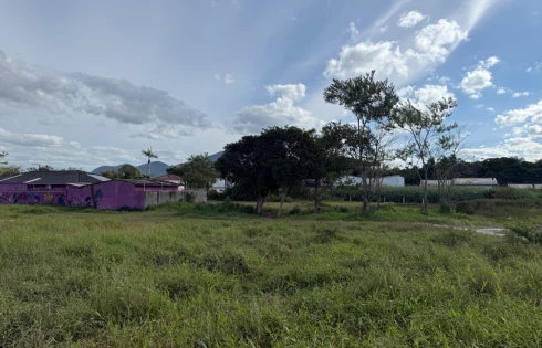 Terreno em Forquilhas, São José