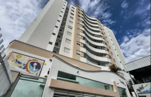Apartamento em Roçado, São José