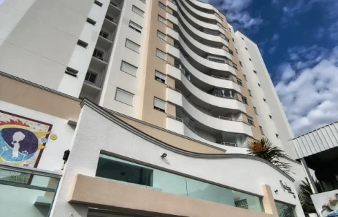 Apartamento em Roçado, São José