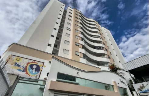 Apartamento em Roçado, São José