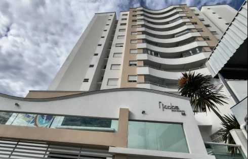 Apartamento em Roçado, São José