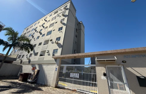 Apartamento em Vila Becker, Santo Amaro da Imperatriz