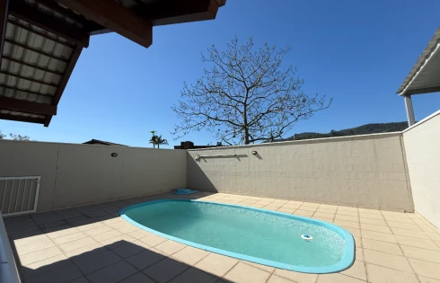 Apartamento em Vila Becker, Santo Amaro da Imperatriz