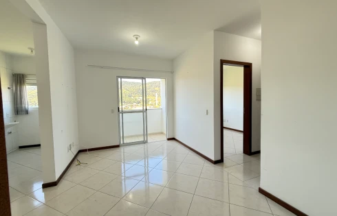 Apartamento em Vila Becker, Santo Amaro da Imperatriz