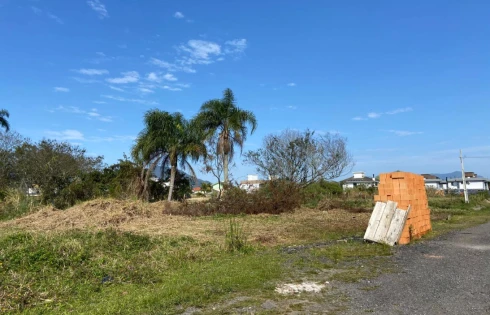 Terreno em Carianos, Florianópolis