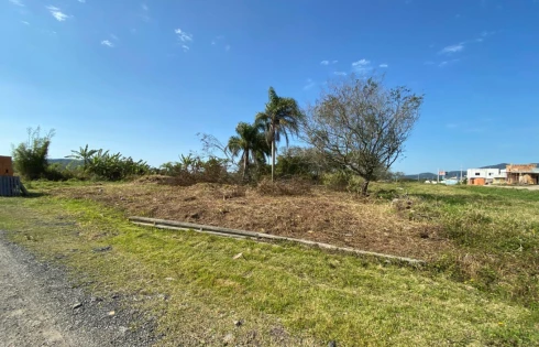 Terreno em Carianos, Florianópolis