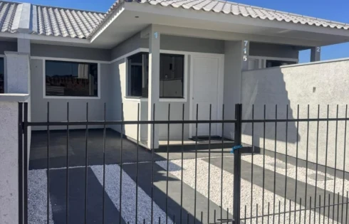 Casa geminada em Barra do Aririú, Palhoça