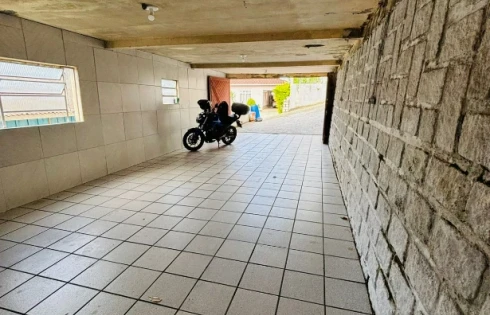 Casa em Fabricio, Santo Amaro da Imperatriz