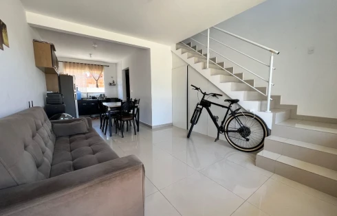 Sobrado geminado em Bela Vista, Palhoça