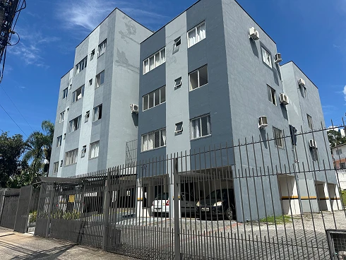 Apartamento em Kobrasol, São José
