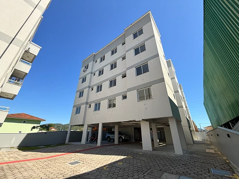 Apartamento em Sertão do Maruim, São José