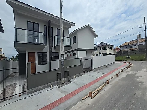 Sobrado geminado em Nova Palhoça, Palhoça