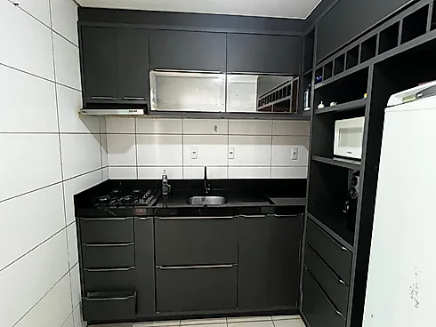 Sobrado geminado em Potecas, São José