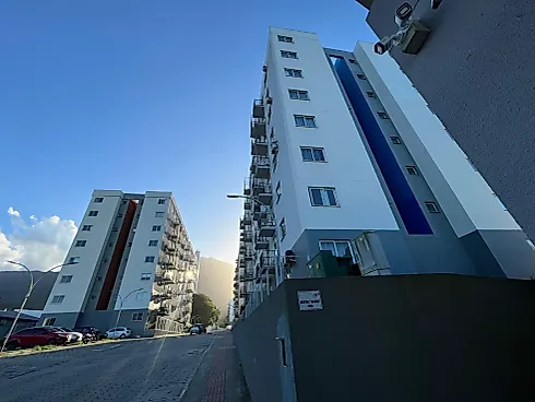 Apartamento em Praia de Fora, Palhoça