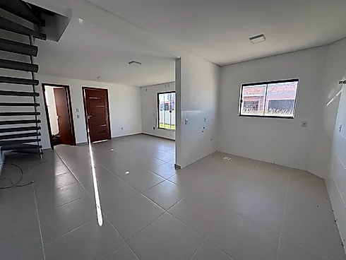 Sobrado geminado em Guarda do Cubatão, Palhoça