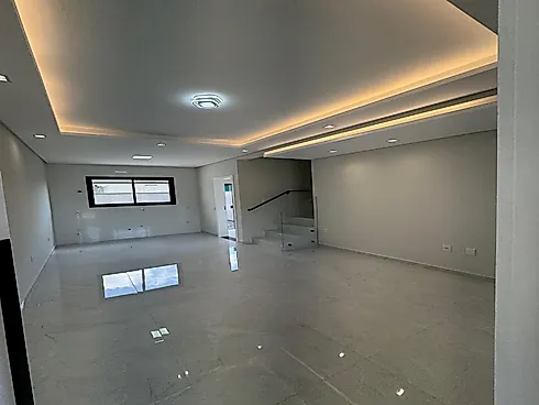 Sobrado geminado em Forquilhas, São José