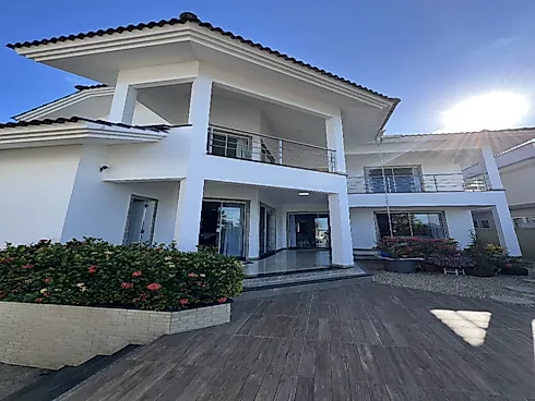 Casa em Ponta de Baixo, São José