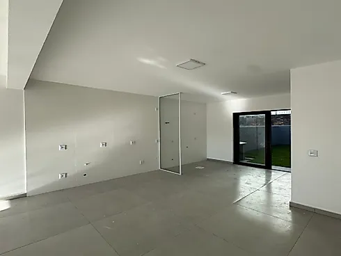 Sobrado geminado em Serraria, São José