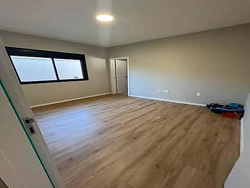 Thumbnail 25