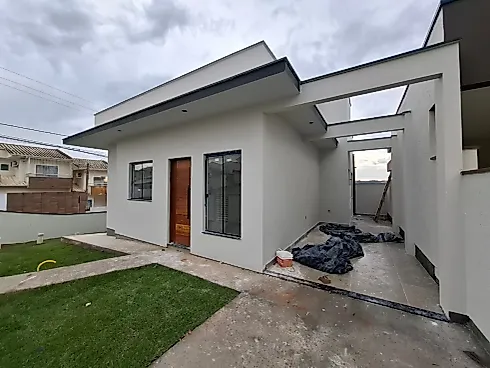 Casa Geminada com 3 quartos em Forquilhas, São José