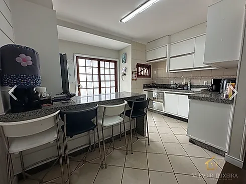 Casa Mobiliada com 2 Quartos, Área Gourmet com Piscina - Foto 1
