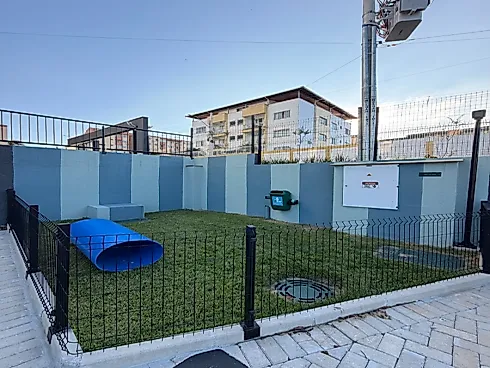Apartamento 2 Dormitórios sendo uma Suíte com Vista Livre - Foto 9