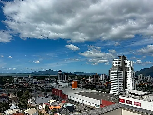 Três Dormitórios com Suíte Próximo ao Shopping Via Catarina - Foto 21