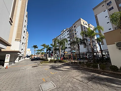 Apartamento em Fazenda Santo Antônio, São José