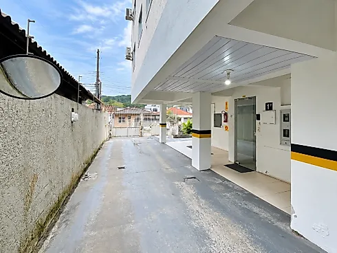 Apartamento em Forquilhas Leste, São José