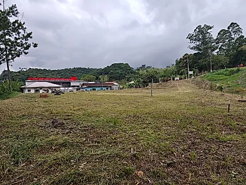 Terreno 2655m² em Condomínio - Centro